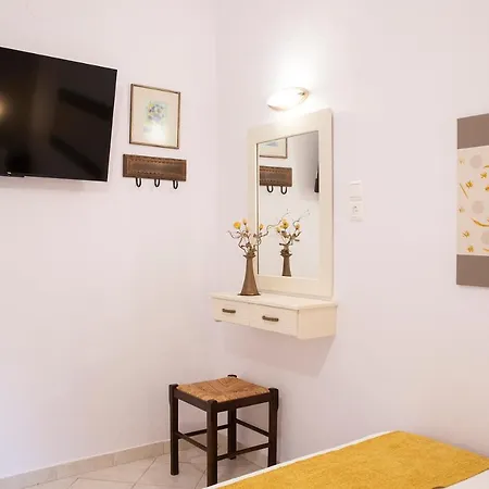 Evaggelia Apartment *